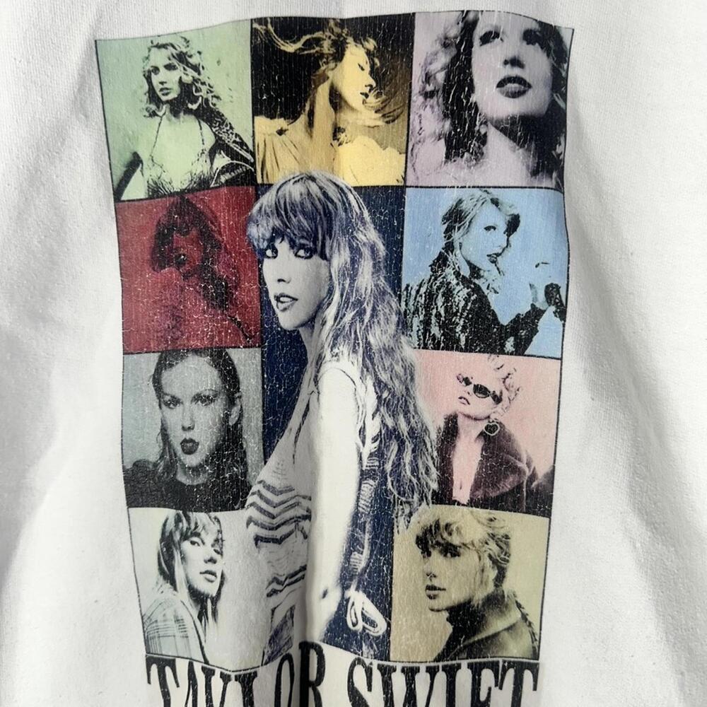 Taylor Swift The Eras Tour Long Sleeve Graphic Tee Women's - Picture 5 of 9